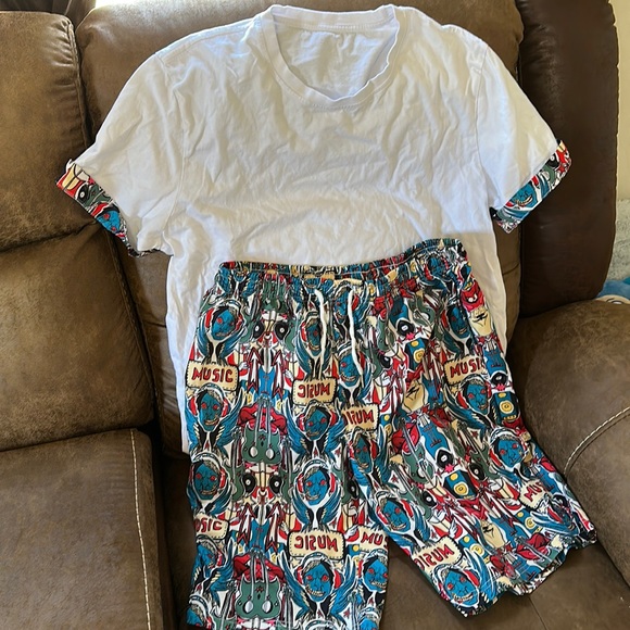 Fashion Nova Other - Fun aztec mens size xxl matching shorts and t shirt set